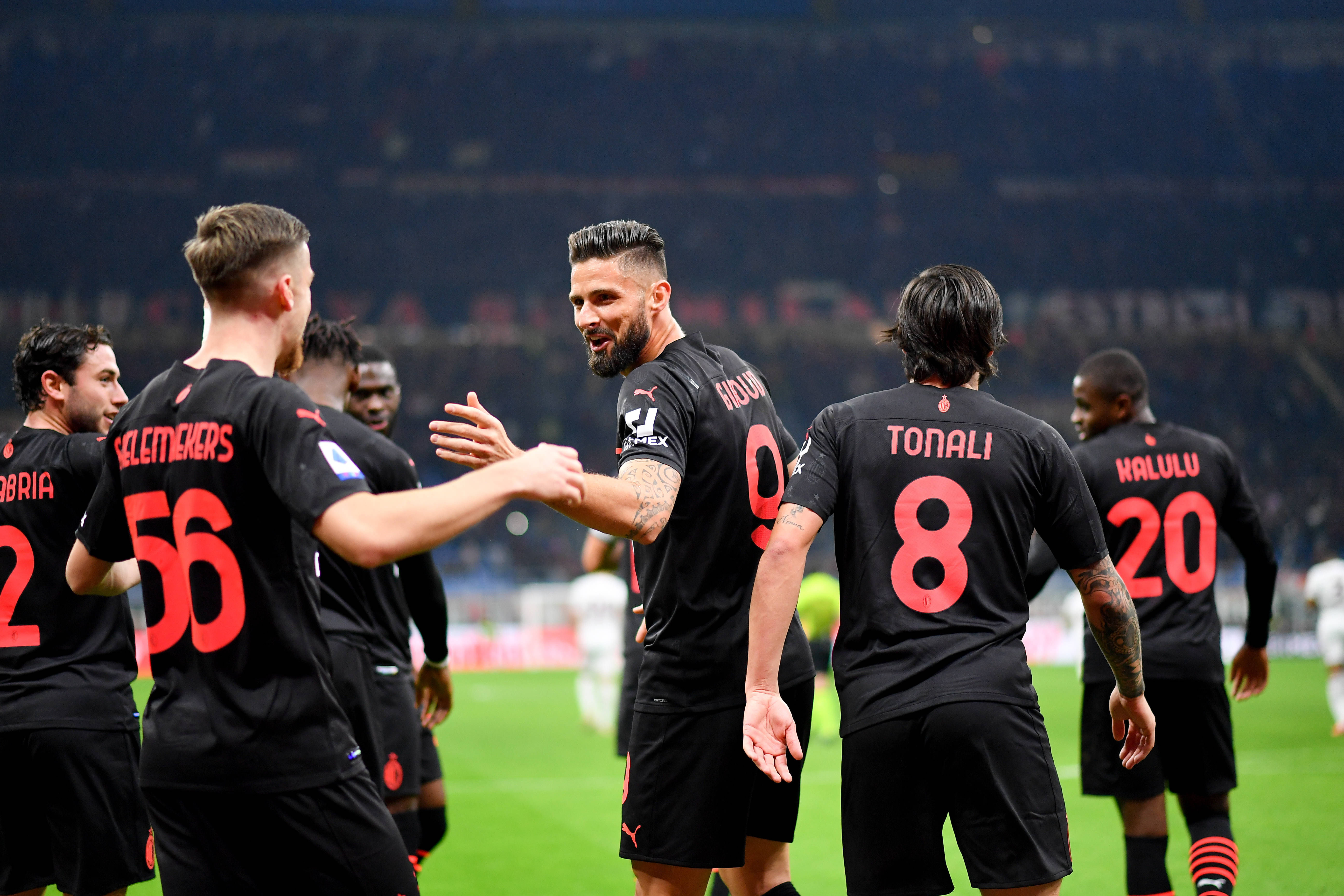 中场核心精准长传，多次制造射门机会