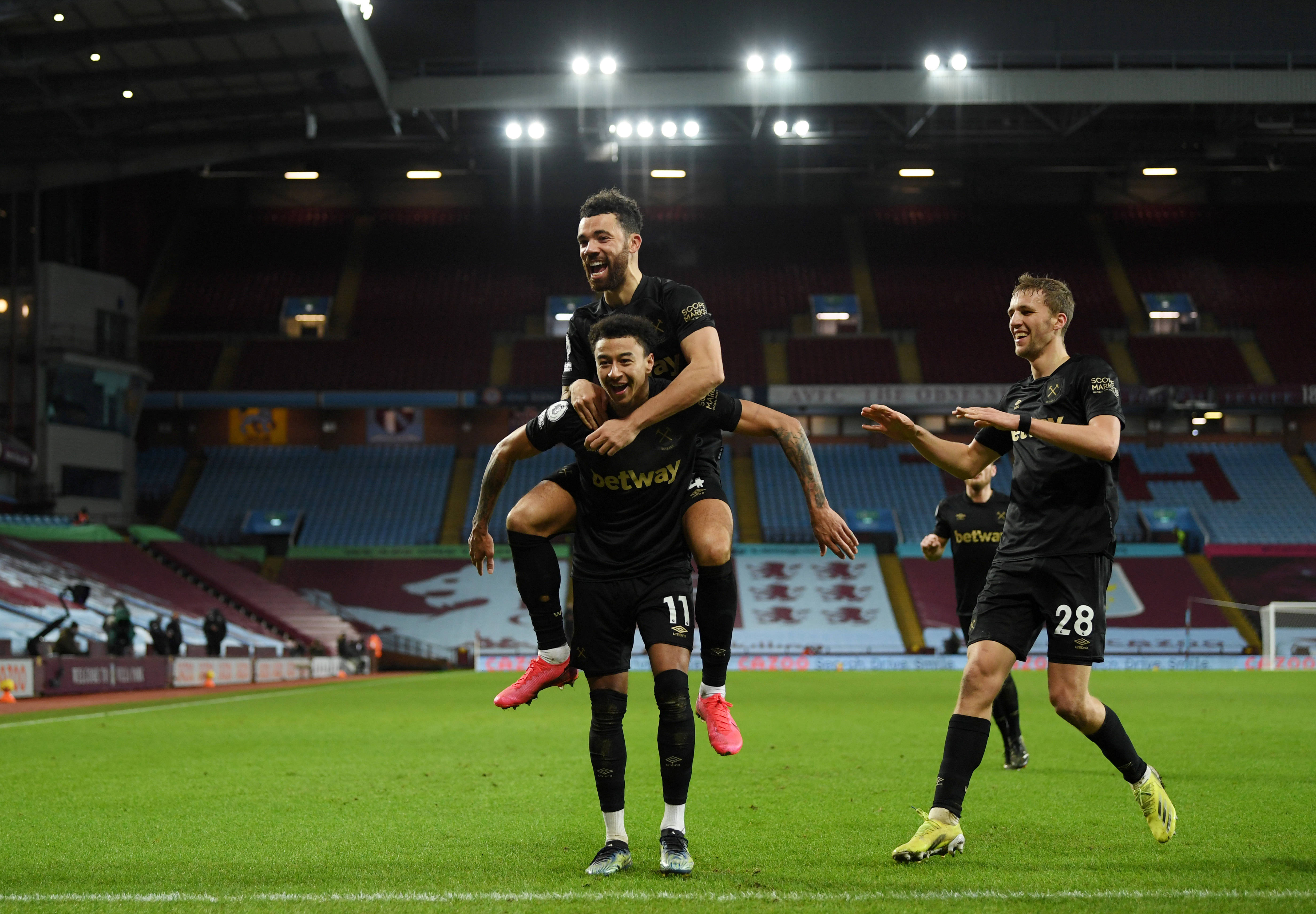 欧冠战报：瑟洛特传射，小蜘蛛破门，马竞3-2险胜埃因霍温