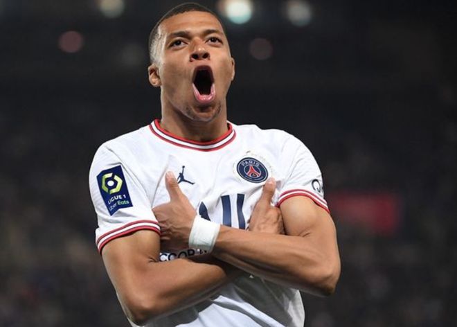 记者：国足新一期集训人数25-30人，或到海外拉练热身（记者：国足新一期集训预计25至30人，或赴海外热身备战）