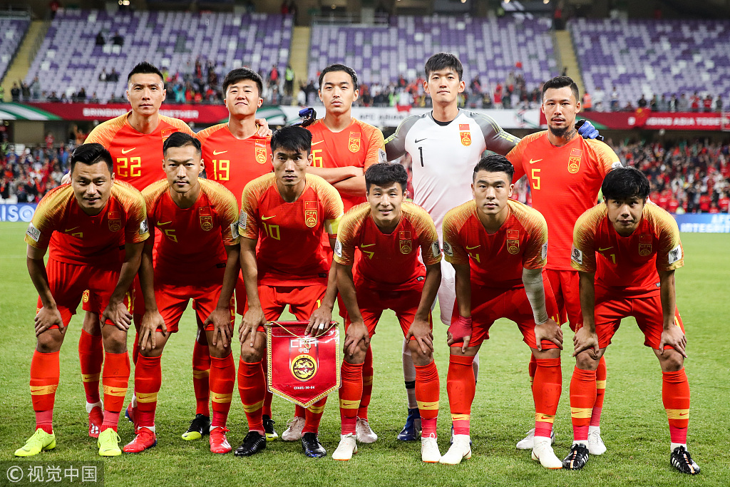 皇马客场3-0击败毕巴，阿诺德表现神勇但伤退，展现世界级水准，但伤病困扰持续。