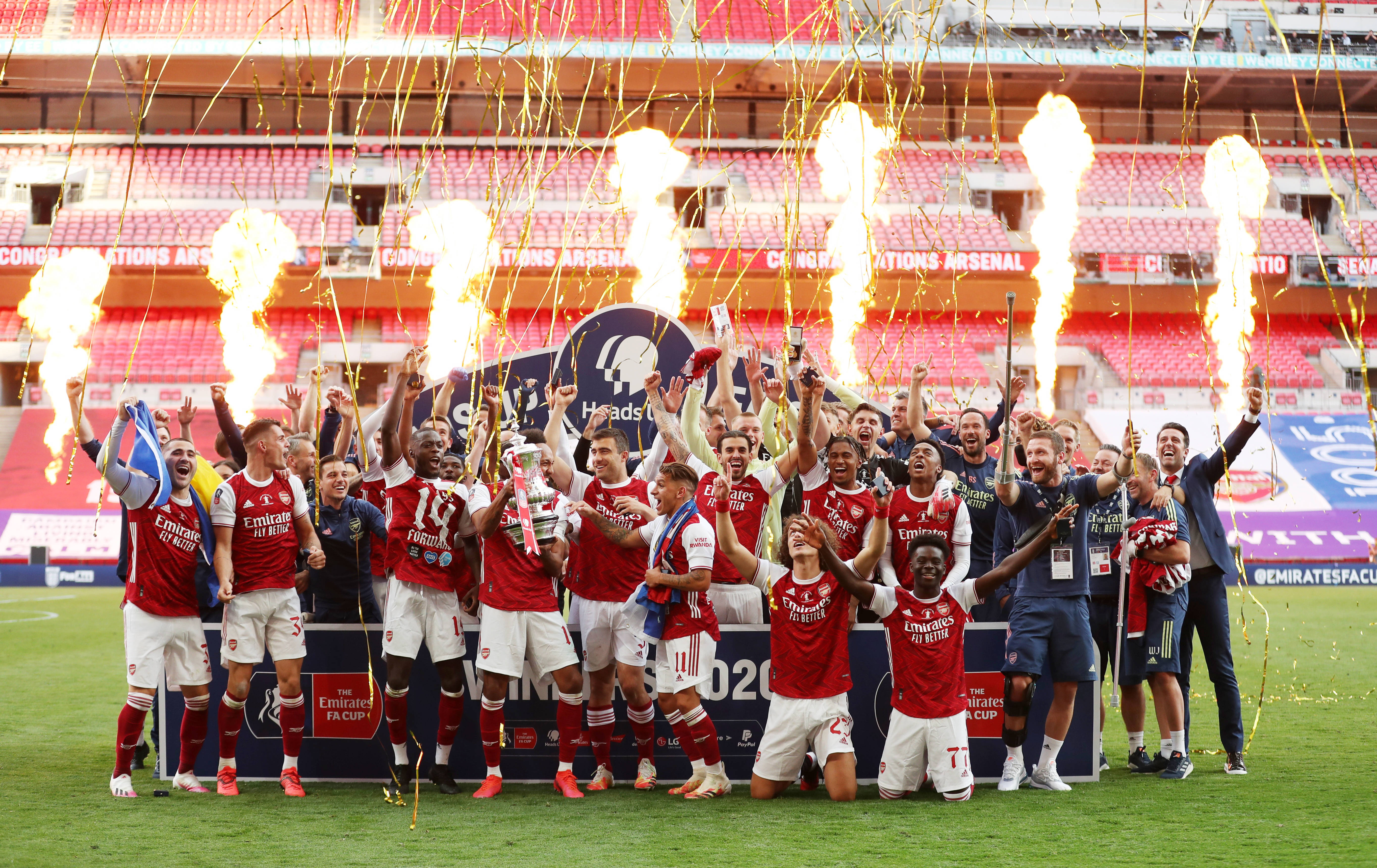 欧冠-姆巴佩破门维尼修斯双响 皇马5-1萨尔斯堡（欧冠：维尼修斯梅开二度，姆巴佩建功，皇马5-1大胜萨尔斯堡）