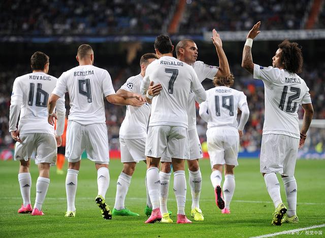 广岛前锋：亚冠与J联赛在身体对抗、速度等方面有很大区别（广岛前锋：亚冠与J联赛在对抗强度和节奏上差异显著）