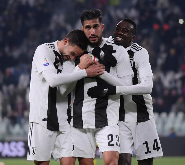 马斯切拉诺：裁判有一个叫VAR的工具，我不明白为啥他们不用