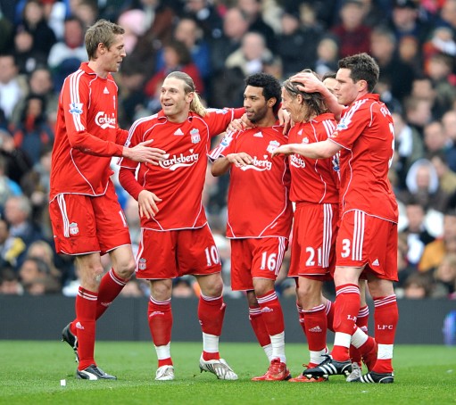 邓加：维尼修斯只能做战术核心，卡塞米罗才配做巴西队队长（邓加：维尼修斯更适合作战术核心，巴西队长应由卡塞米罗担任）