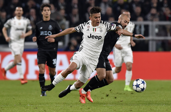 詹姆斯更新社媒：那些黑子们真走上球场，当场就会吓得尿裤子