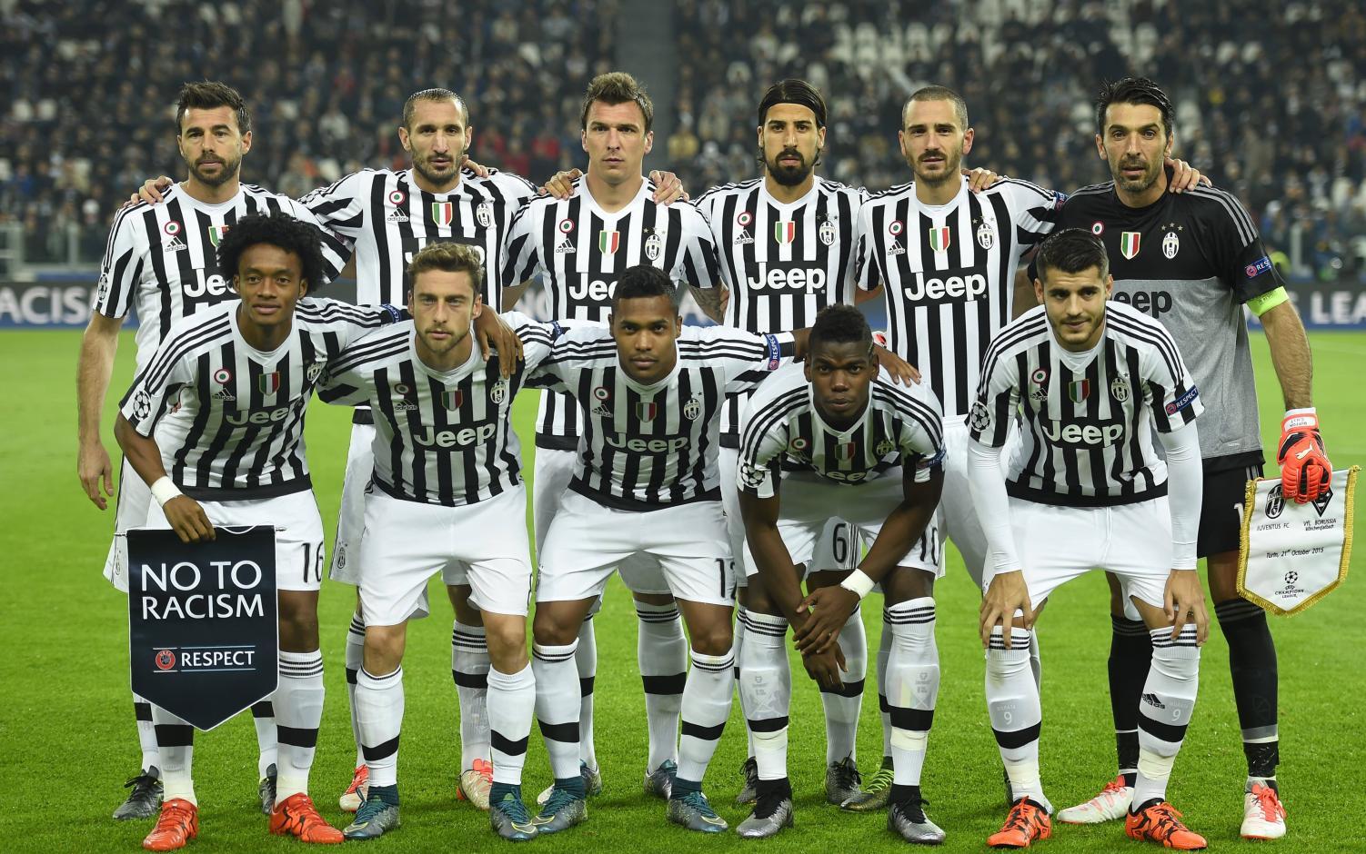 3-0大胜后的@埃尔切足球俱乐部 为大家带来一段胜利之舞（3-0告捷后，@埃尔切足球俱乐部献上胜利之舞）