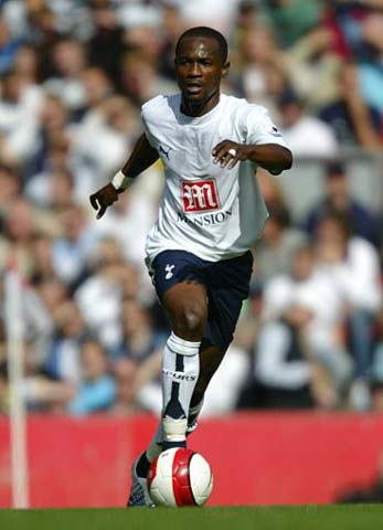 维拉客场4-3逆转布莱顿，终结其英超主场不败纪录，升至第三名。（维拉客场4-3逆转布莱顿，终结其主场不败，排名升至第三）