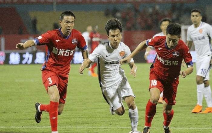 加纳乔：你可能觉得这种比赛比英超好踢，但实际上并非如此（加纳乔：别以为这类比赛比英超更轻松，事实并非如此）