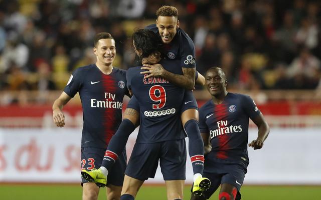 波兰主帅惊叹莱万职业精神：罗纳尔迪尼奥都不敢这样活