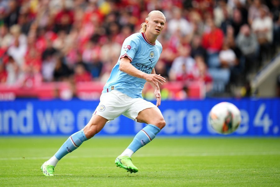 巴萨近16场15场失球，防线堪忧